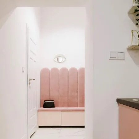 Old Town Apartman *
